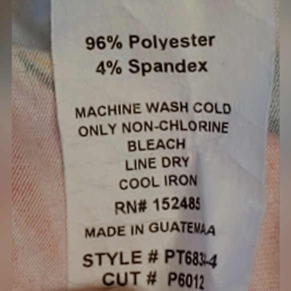 PaperMoon Floral Top - Picture 6 of 7